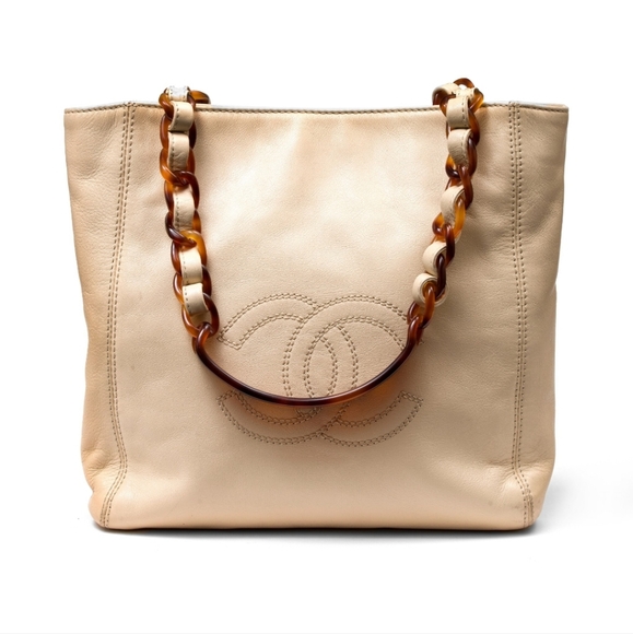 CHANEL Handbags - 👑AUTHENTIC RARE👑 Vintage CHANEL CC Beige Lambskin Shoulder Tote